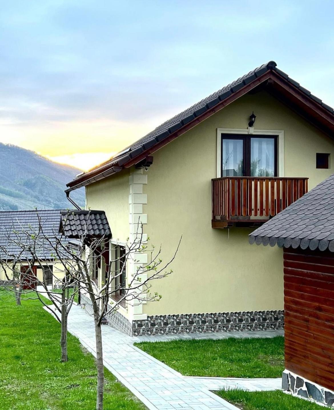 Casa De Vacanta Orlat Luaran gambar